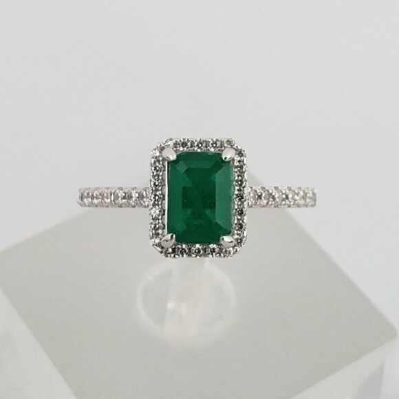 Sterling Natural 1ct Emerald and Diamonds Ring - Picture 2 of 8